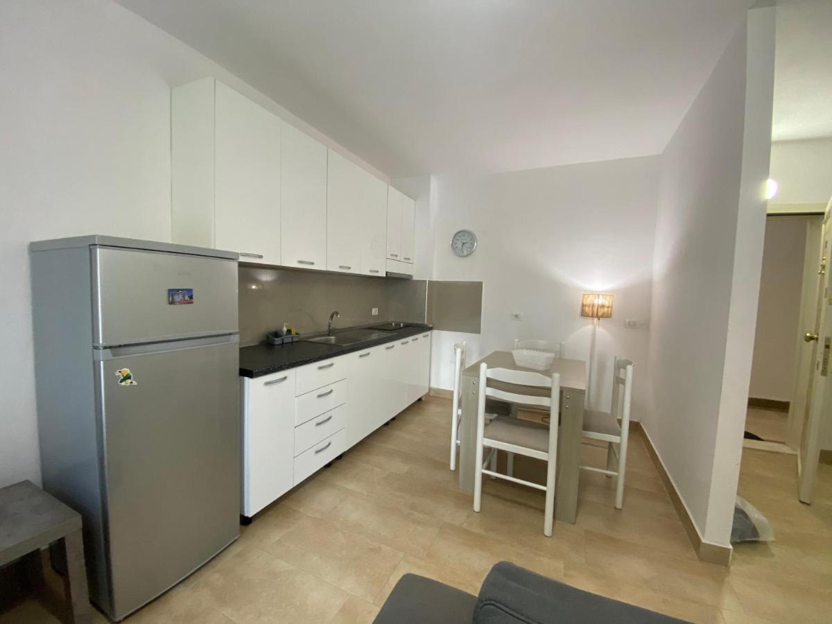 Best Summer Apartment Голем Екстериор снимка